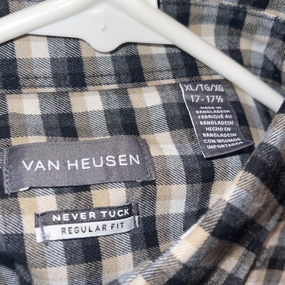 Nice plaid button down - Picture 3 of 3